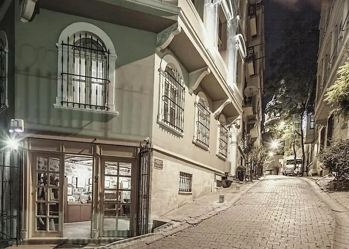 Baylo Suites