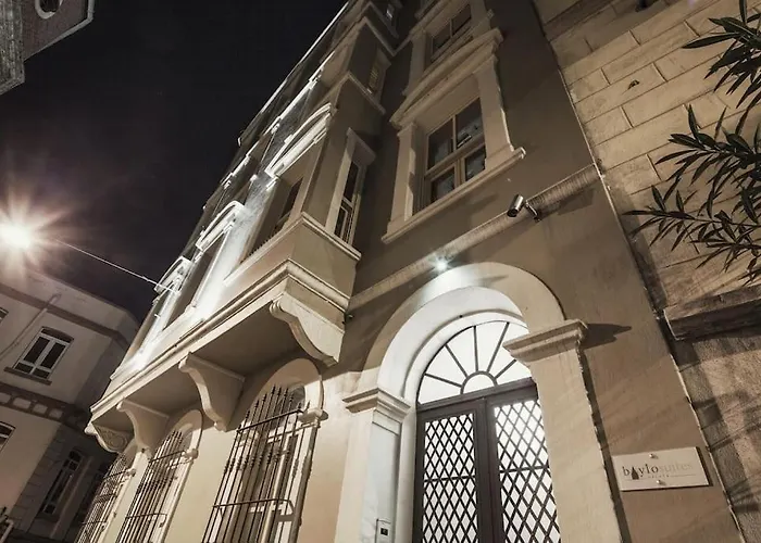 Baylo Suites