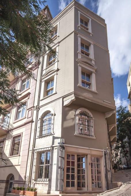 Baylo Apartment